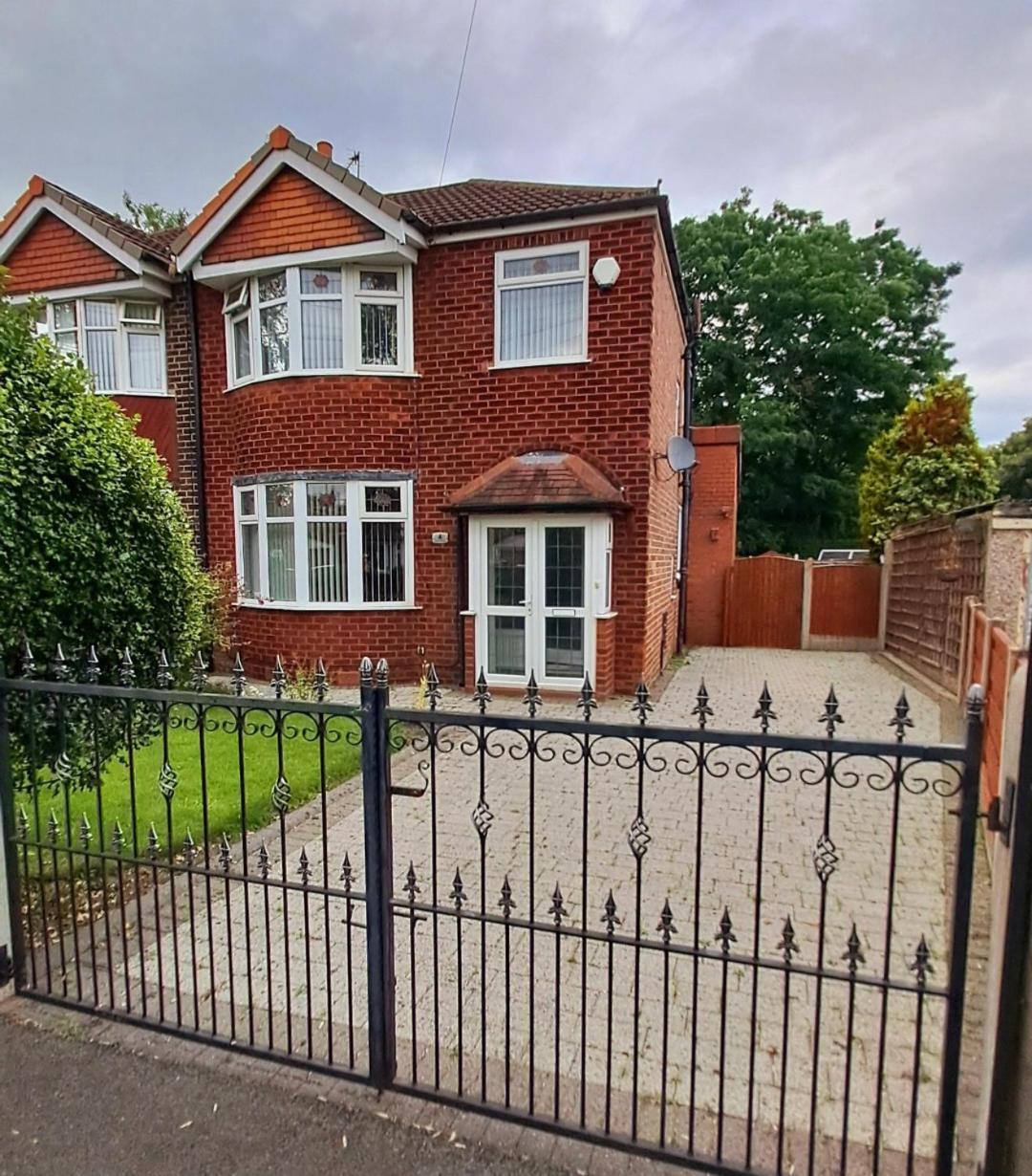 Dalton House - Three Bedroom Property Stretford Free Parking Near The Trafford Centre Manchester Kültér fotó