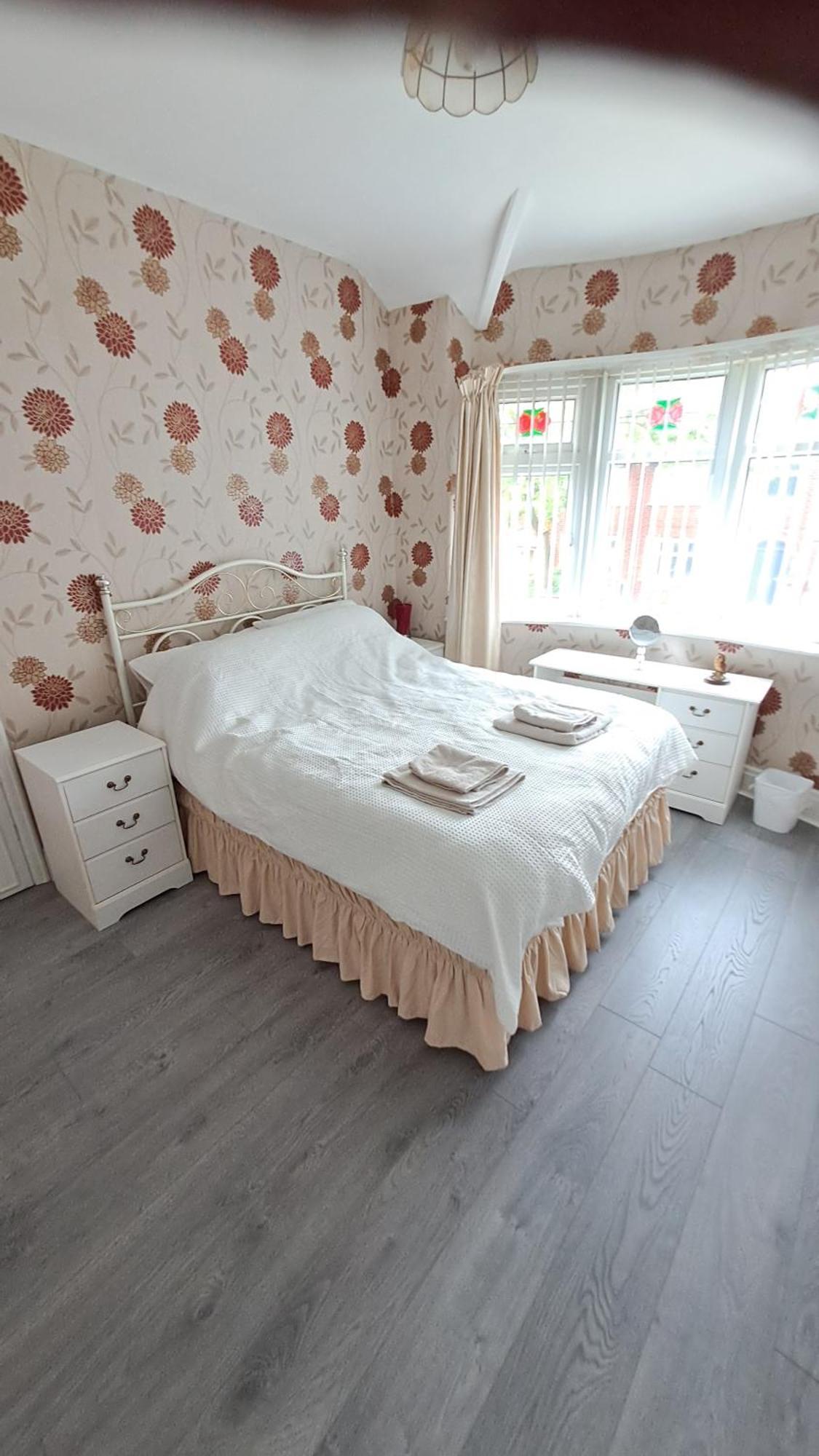 Dalton House - Three Bedroom Property Stretford Free Parking Near The Trafford Centre Manchester Kültér fotó